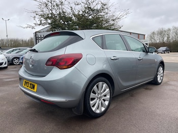 Used Vauxhall Astra 2013 for sale - 77799380: Photo
