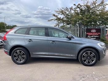 Used Volvo XC60 2017 for sale - 75781203: Photo
