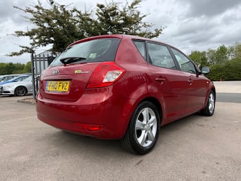 Used Kia Ceed 2010 for sale - 79712297: Photo