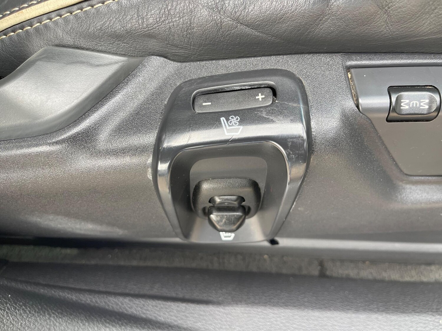 Used Volvo XC90 for sale - 78214244: Photo 56