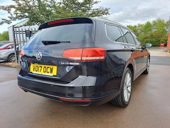 Used Volkswagen Passat 2017 for sale - 75687395: Photo