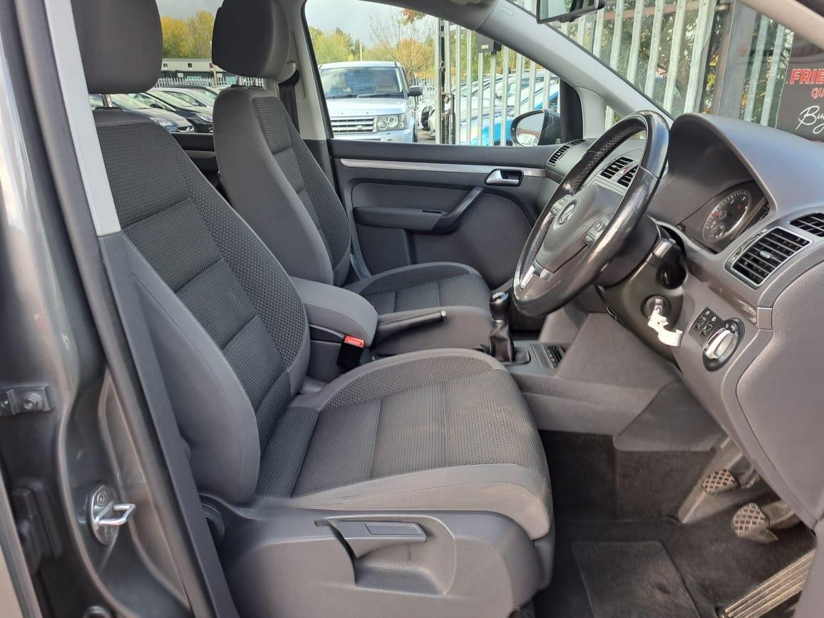 Used Volkswagen Touran 2015 for sale - 76336826: Photo 10