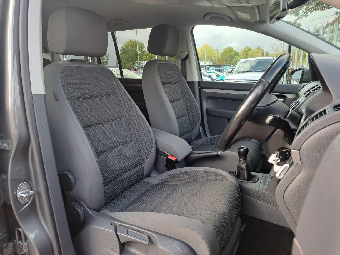 Used Volkswagen Touran 2015 for sale - 76336826: Photo 11