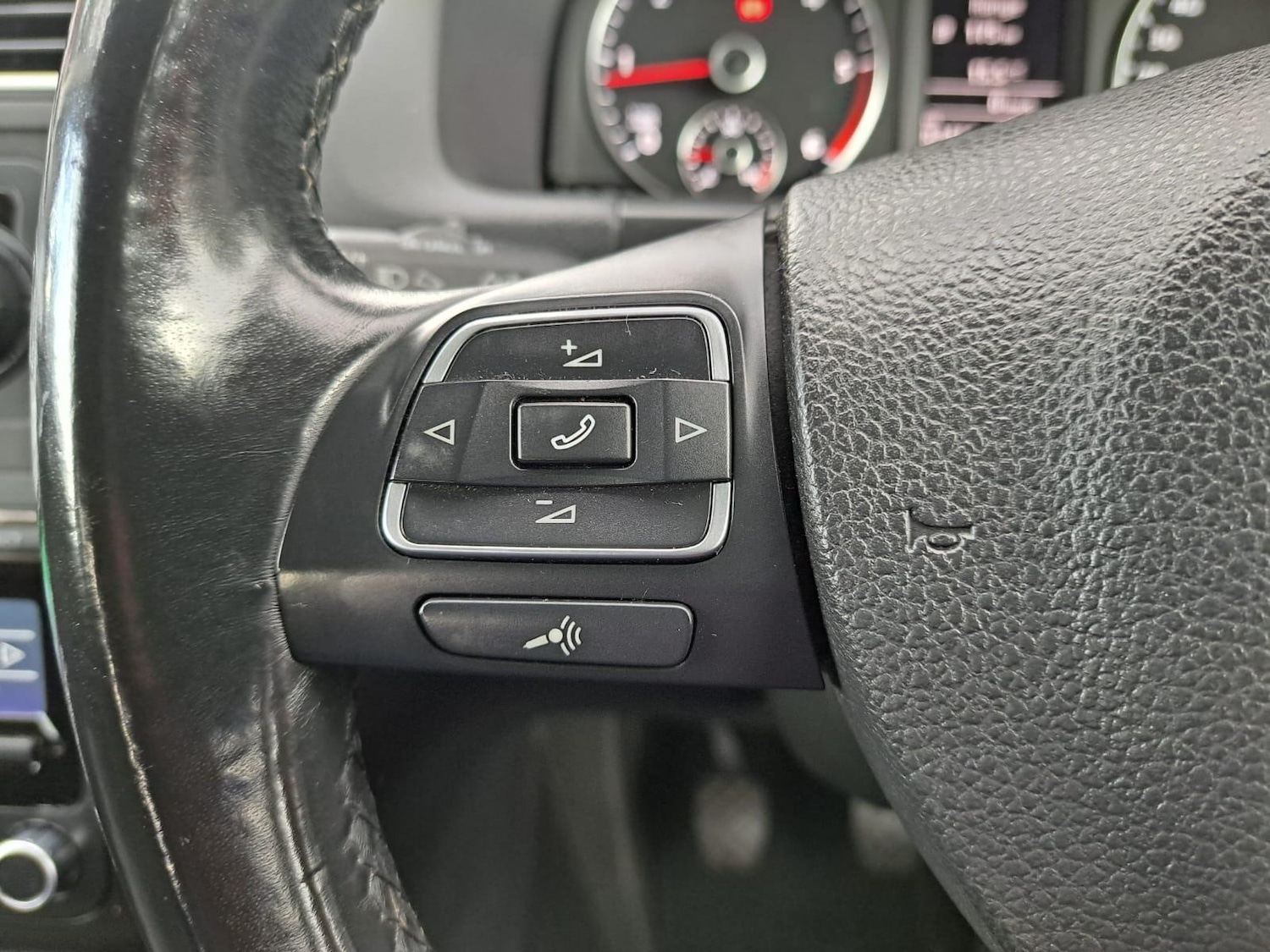Used Volkswagen Touran 2015 for sale - 76336826: Photo 26