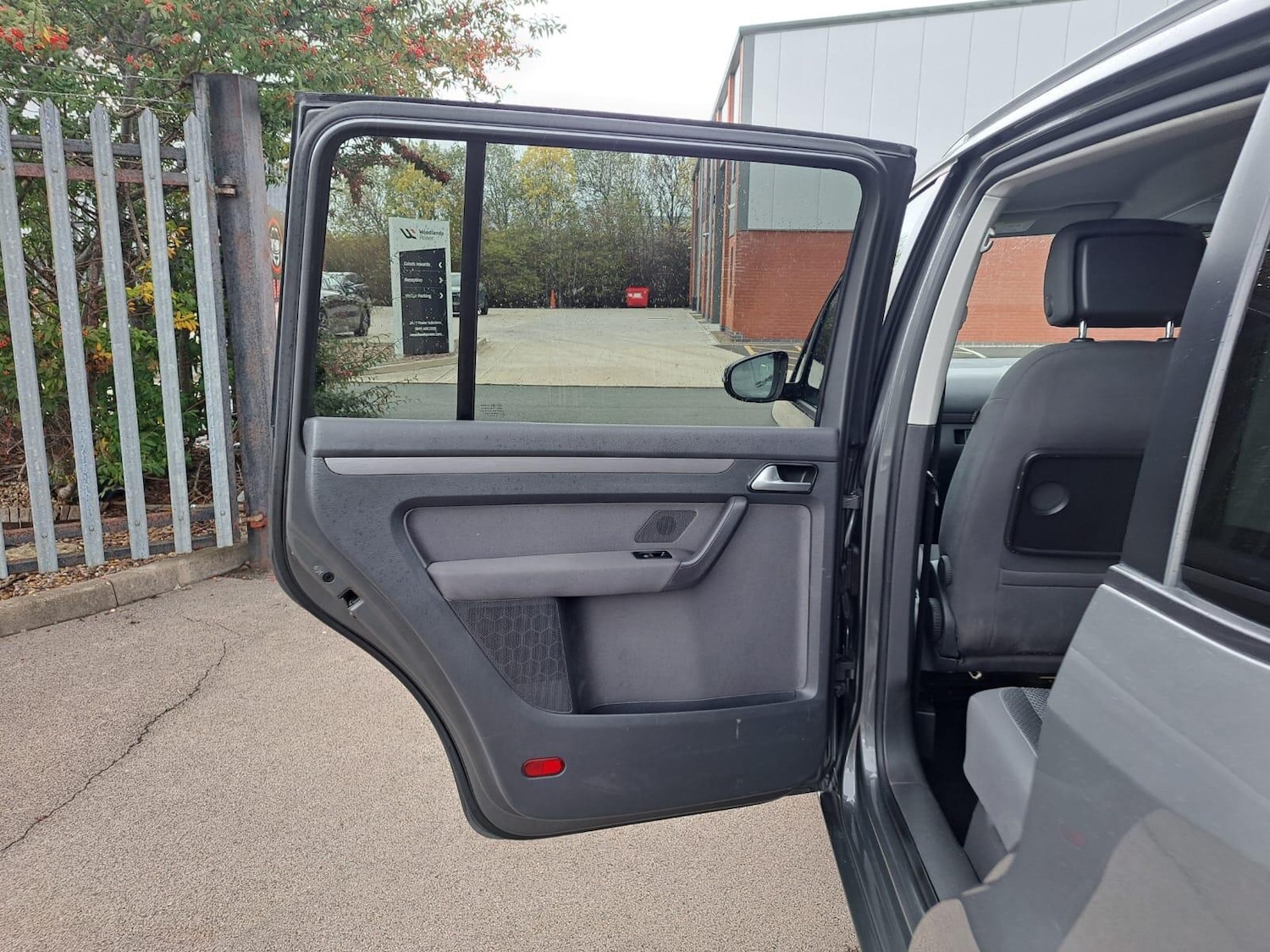 Used Volkswagen Touran 2015 for sale - 76336826: Photo 65