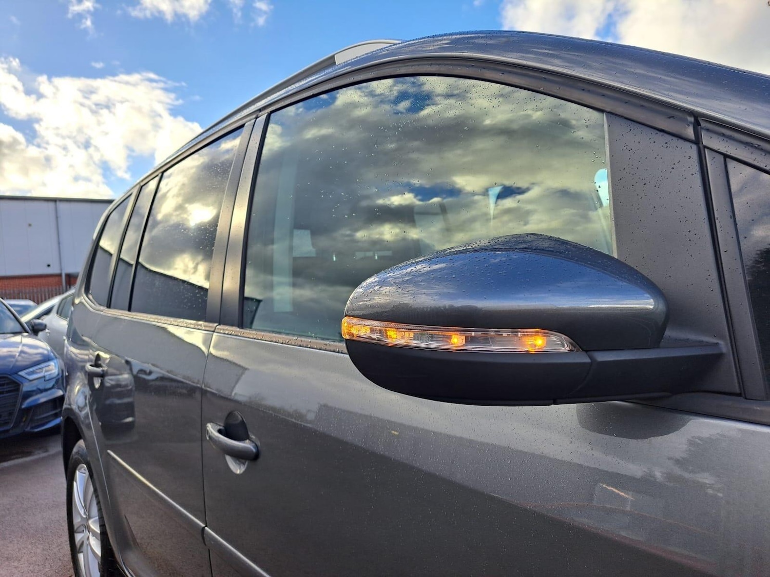 Used Volkswagen Touran 2015 for sale - 76336826: Photo 69