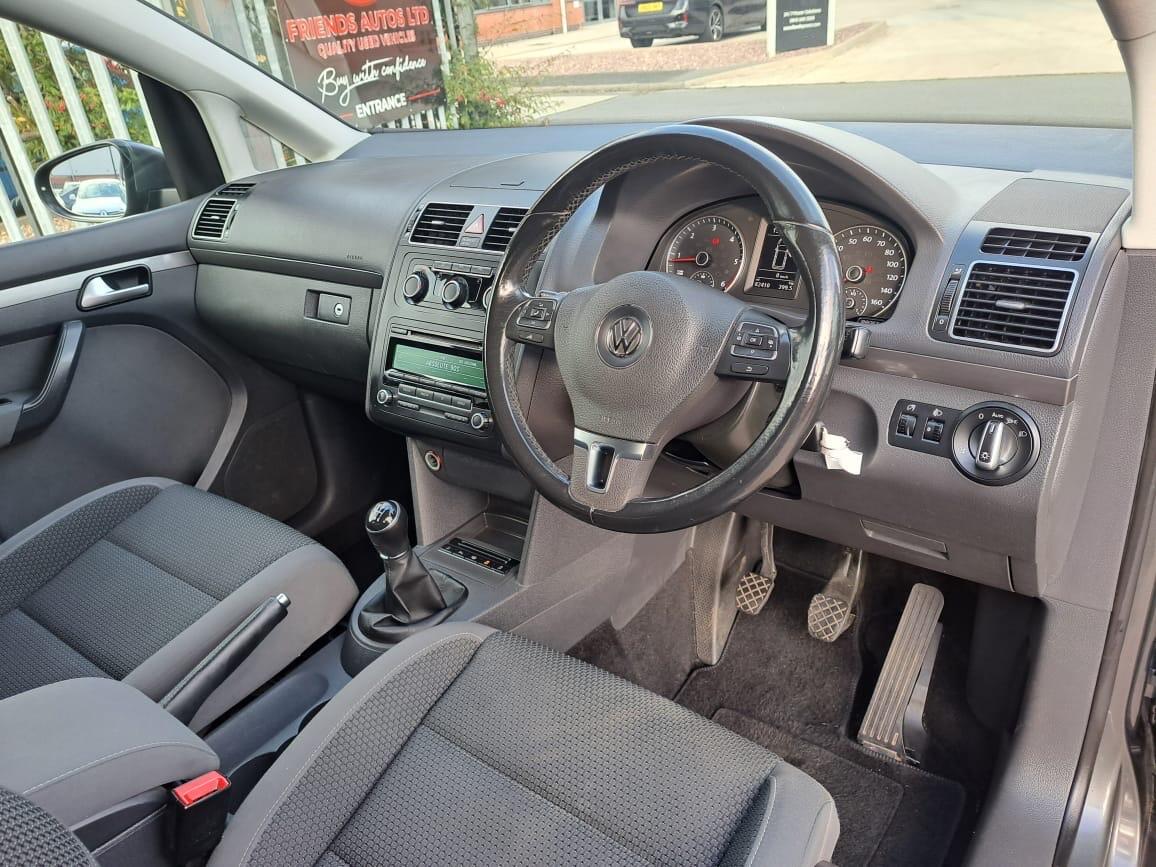 Used Volkswagen Touran 2015 for sale - 76336826: Photo 9