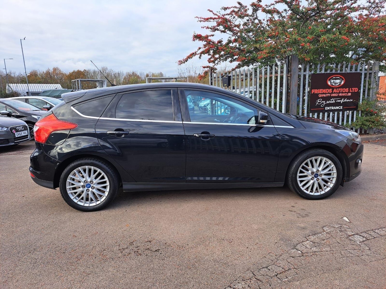 Used Ford Focus 2012 for sale - 76633390: Photo 3