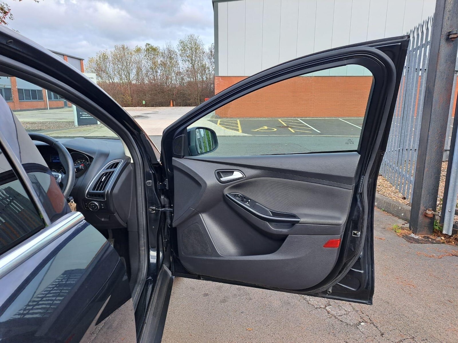 Used Ford Focus 2012 for sale - 76633390: Photo 45