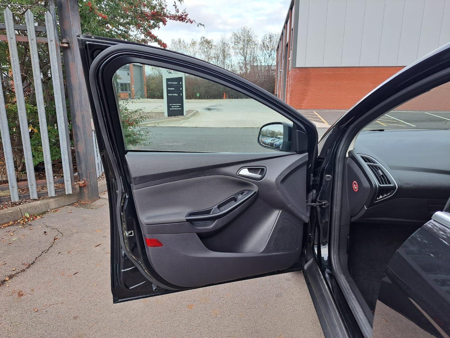 Used Ford Focus 2012 for sale - 76633390: Photo 52