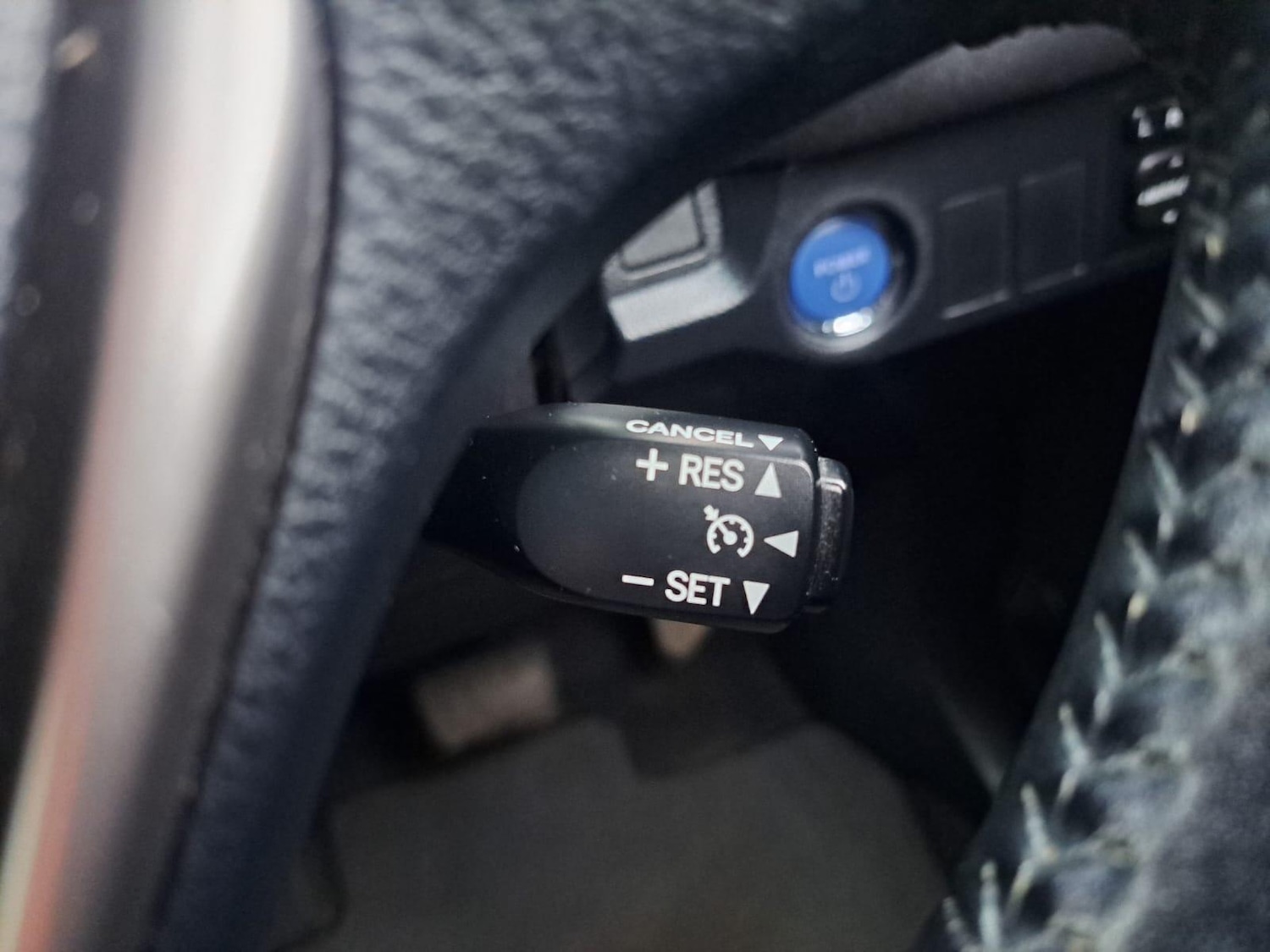 Used Toyota RAV4 2016 for sale - 77066975: Photo 28