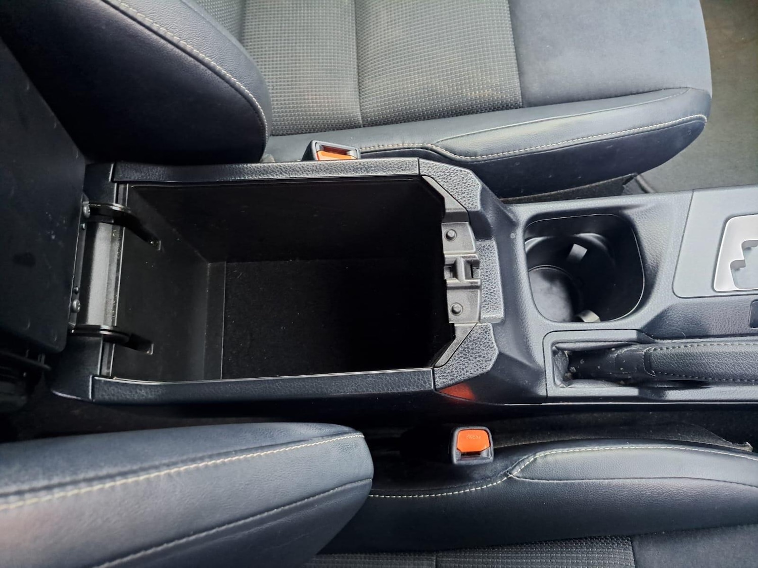 Used Toyota RAV4 2016 for sale - 77066975: Photo 54