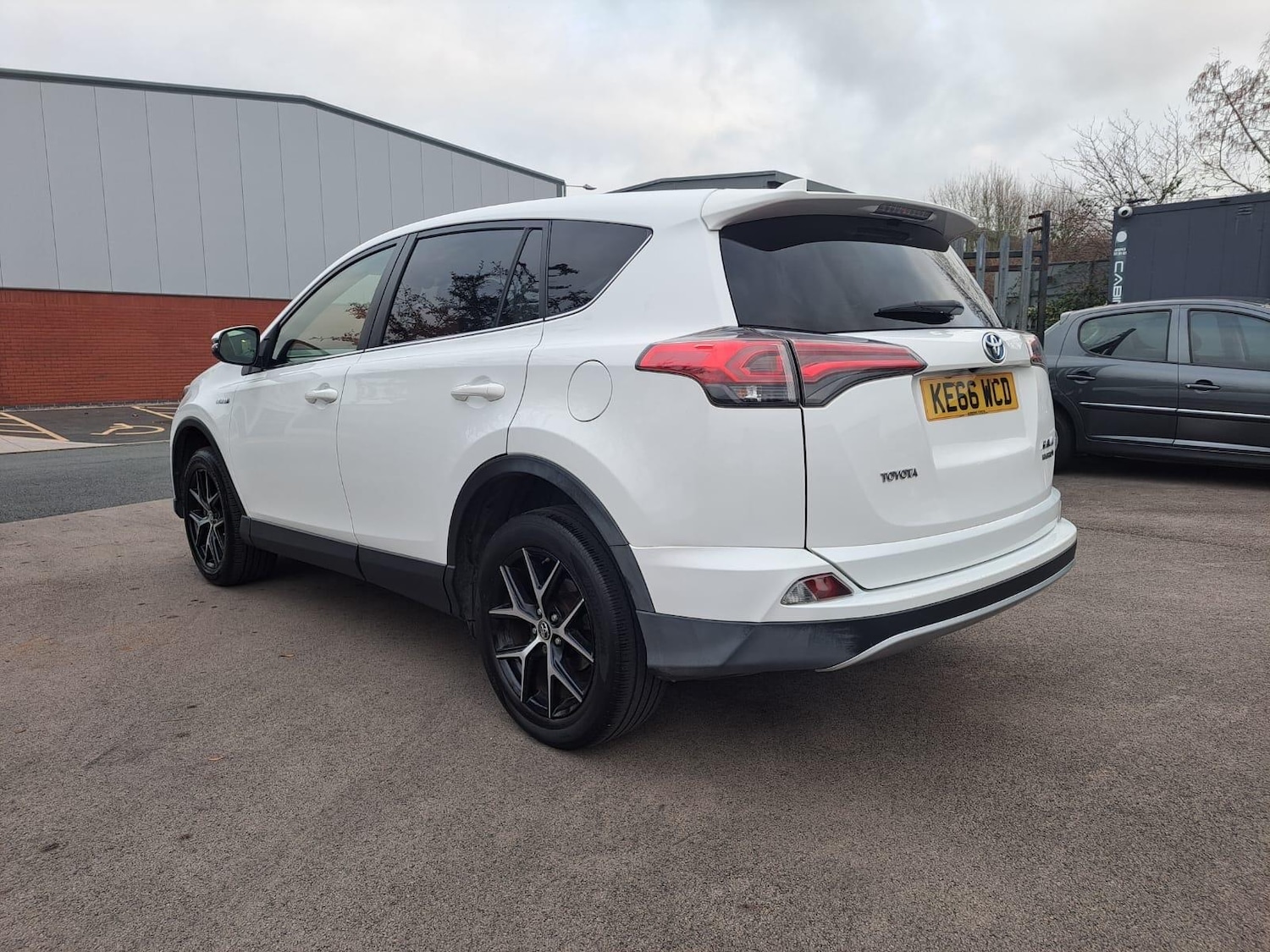 Used Toyota RAV4 2016 for sale - 77066975: Photo 6