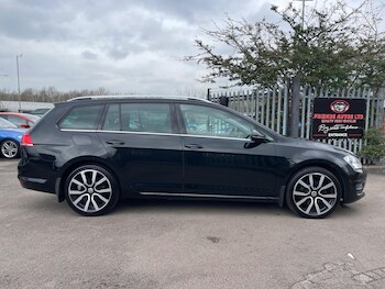 Used Volkswagen Golf 2016 for sale - 77793604: Photo