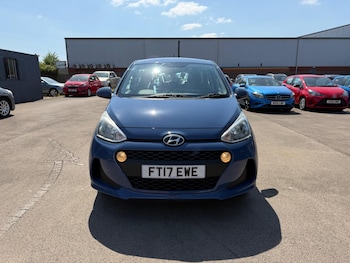 Used Hyundai i10 2017 for sale - 79181780: Photo