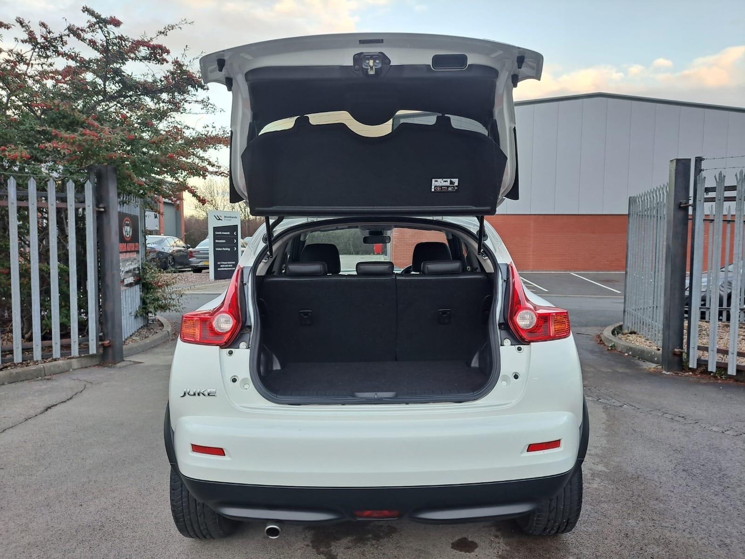 Used Nissan Juke 2013 for sale - 76849658: Photo 54