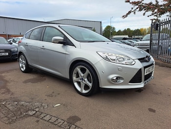 2012 (62) - 1.6 TDCi Titanium X Euro 5 (s/s) 5dr
