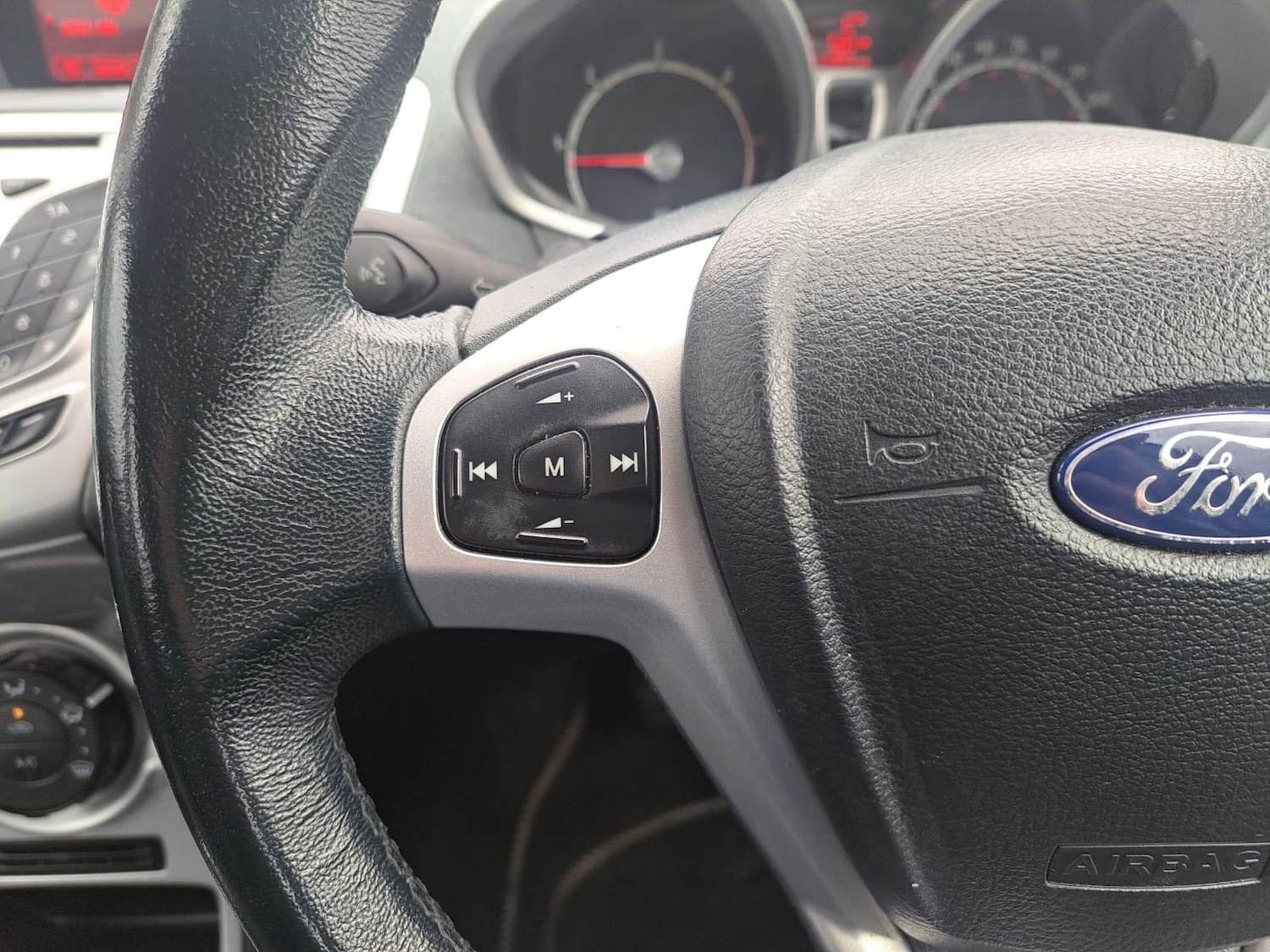 Used Ford Fiesta 2009 for sale - 77015493: Photo 24