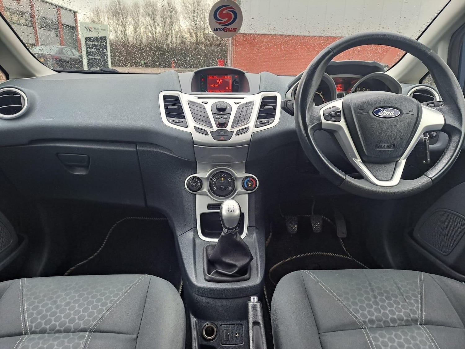 Used Ford Fiesta 2009 for sale - 77015493: Photo 29