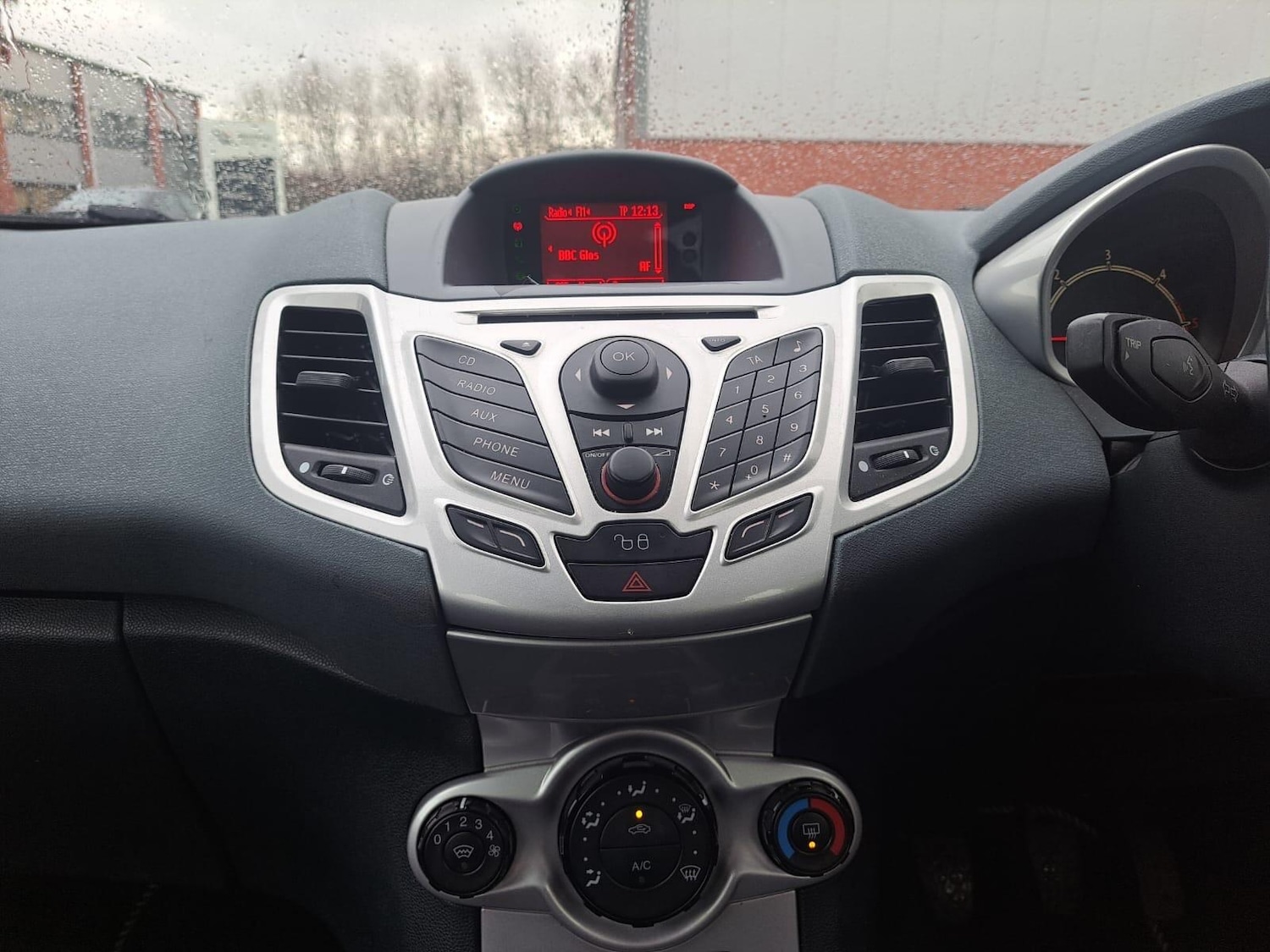 Used Ford Fiesta 2009 for sale - 77015493: Photo 36