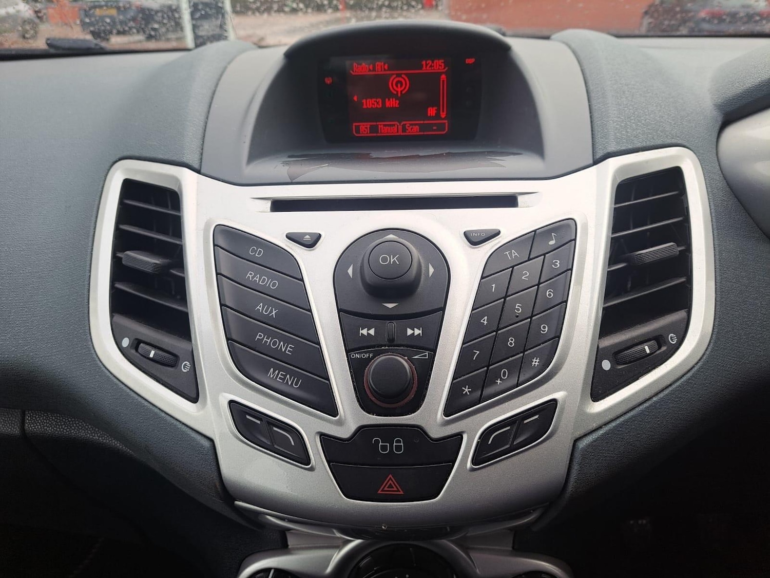 Used Ford Fiesta 2009 for sale - 77015493: Photo 37