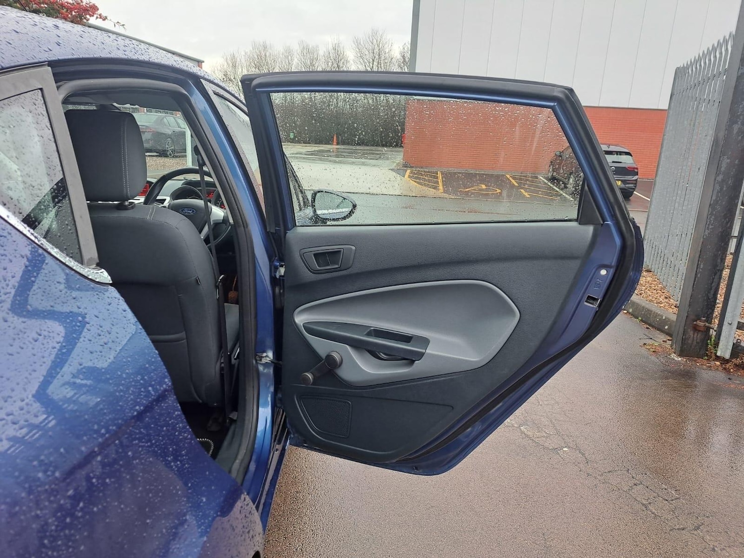 Used Ford Fiesta 2009 for sale - 77015493: Photo 47