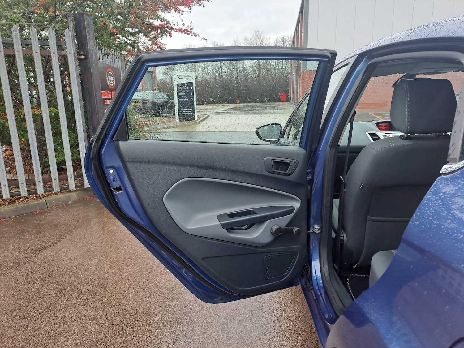 Used Ford Fiesta 2009 for sale - 77015493: Photo 54