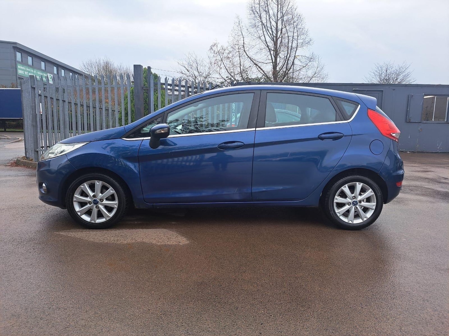 Used Ford Fiesta 2009 for sale - 77015493: Photo 7