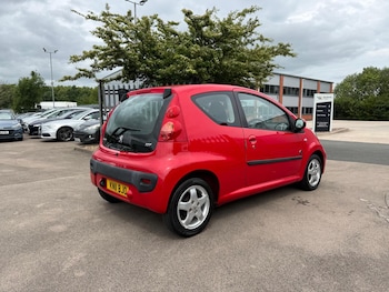Used Peugeot 107 2011 for sale - 78796082: Photo