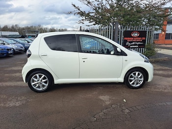Used Toyota AYGO 2014 for sale - 77496640: Photo