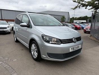Used Volkswagen Touran 2013 for sale - 79508794: Photo