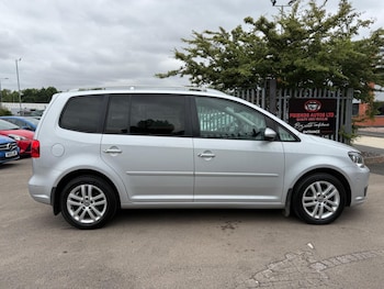 Used Volkswagen Touran 2013 for sale - 79508794: Photo