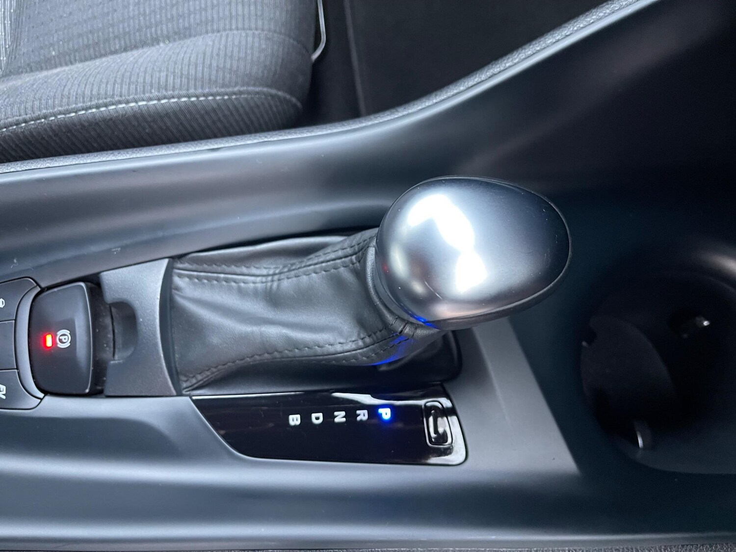 Used Toyota C-HR 2019 for sale - 77109363: Photo 52