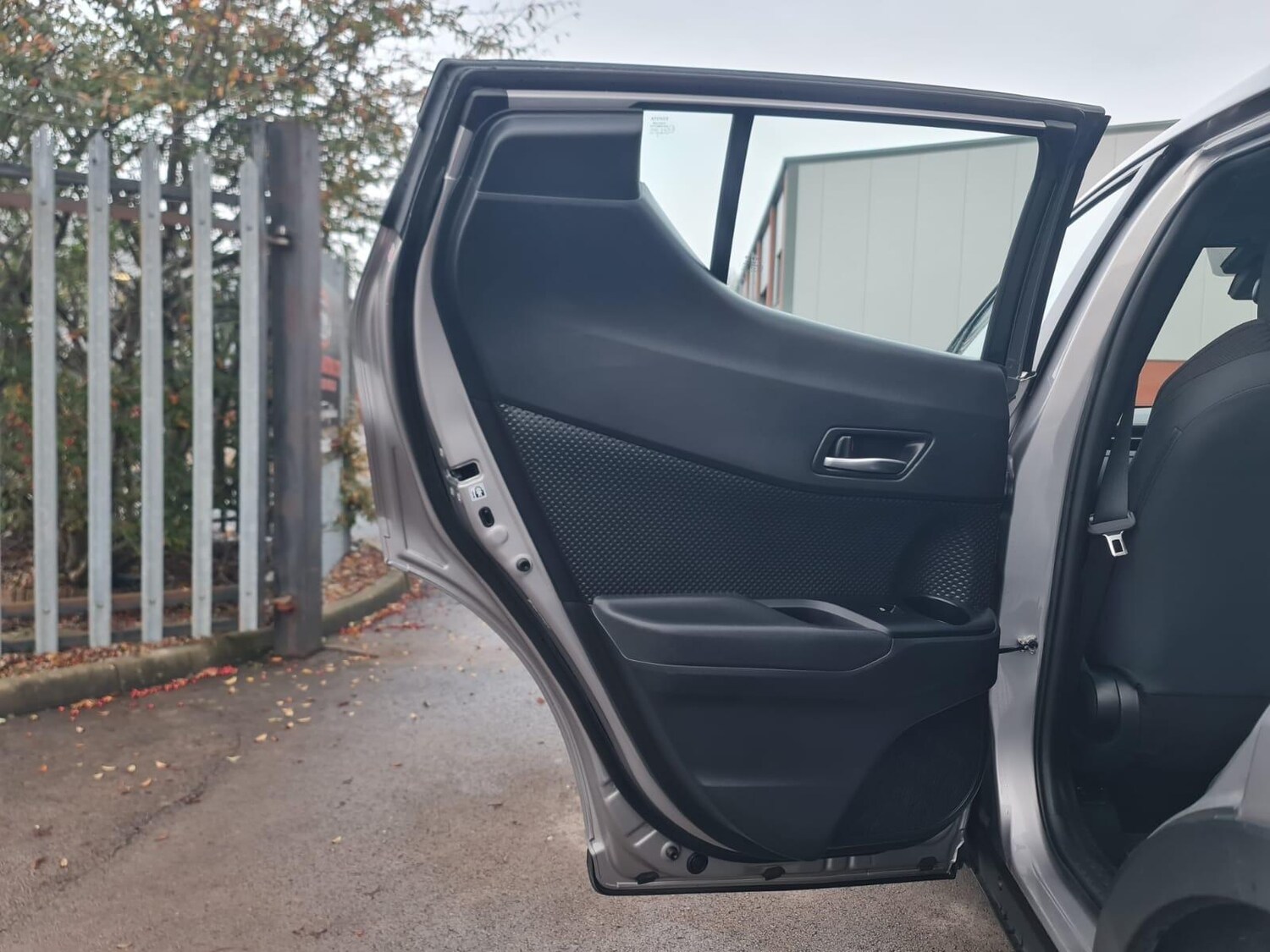 Used Toyota C-HR 2019 for sale - 77109363: Photo 70