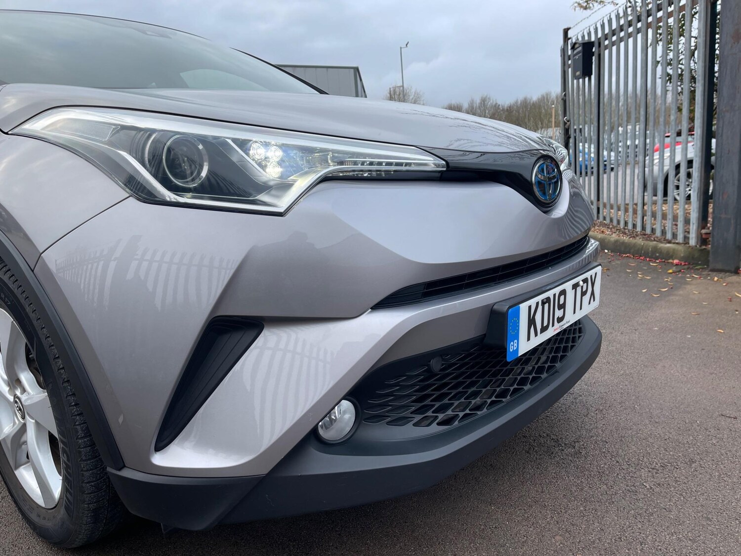 Used Toyota C-HR 2019 for sale - 77109363: Photo 77