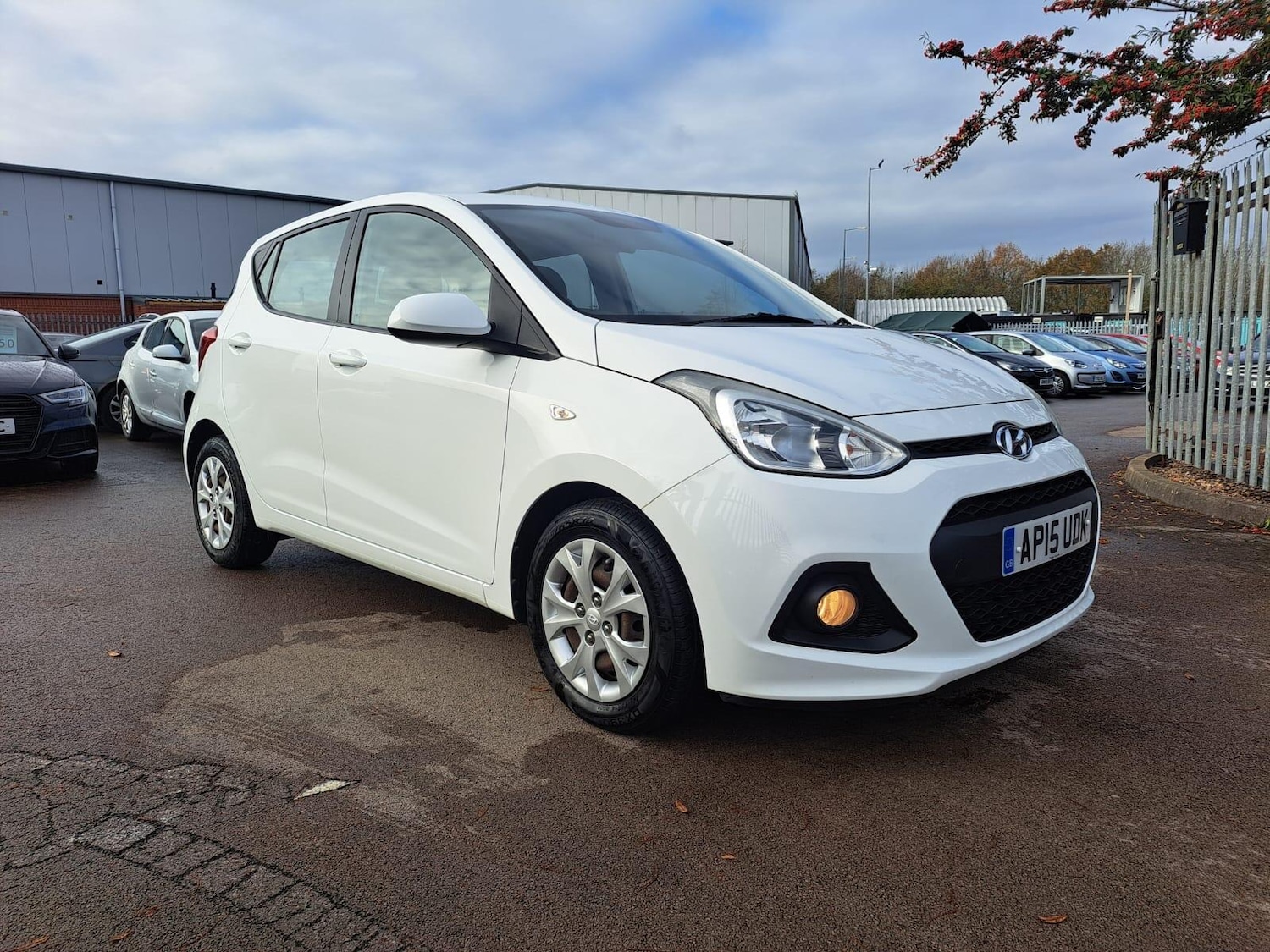 Used Hyundai i10 2015 for sale - 76634186: Photo 1