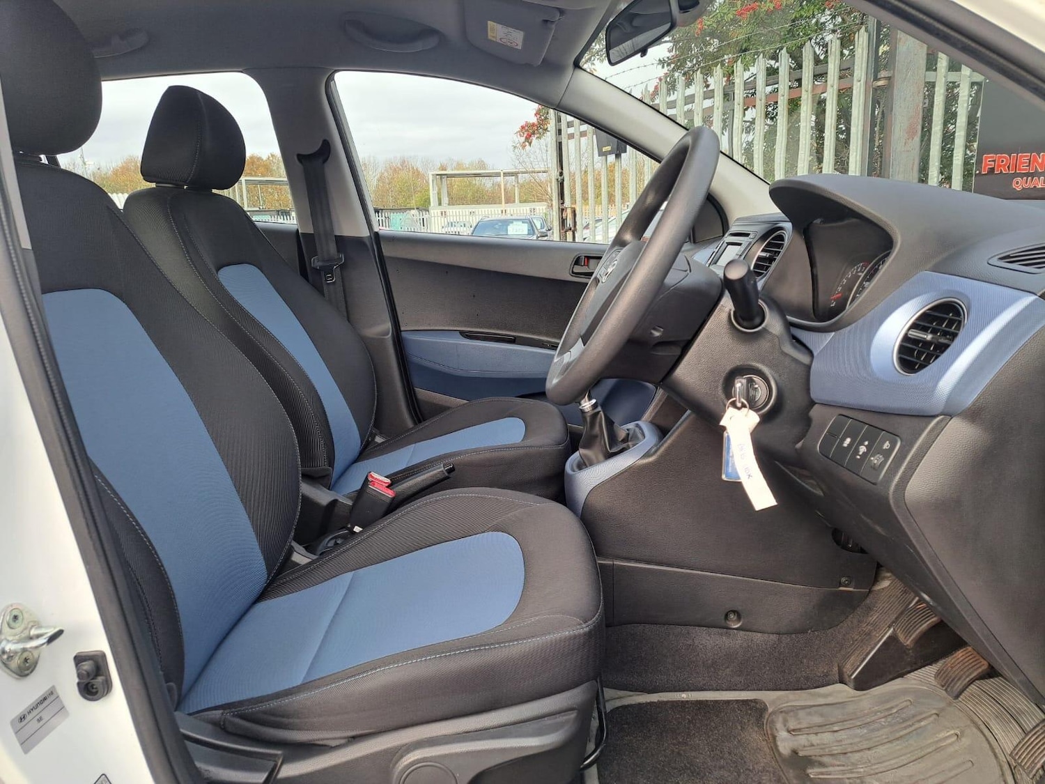 Used Hyundai i10 2015 for sale - 76634186: Photo 10