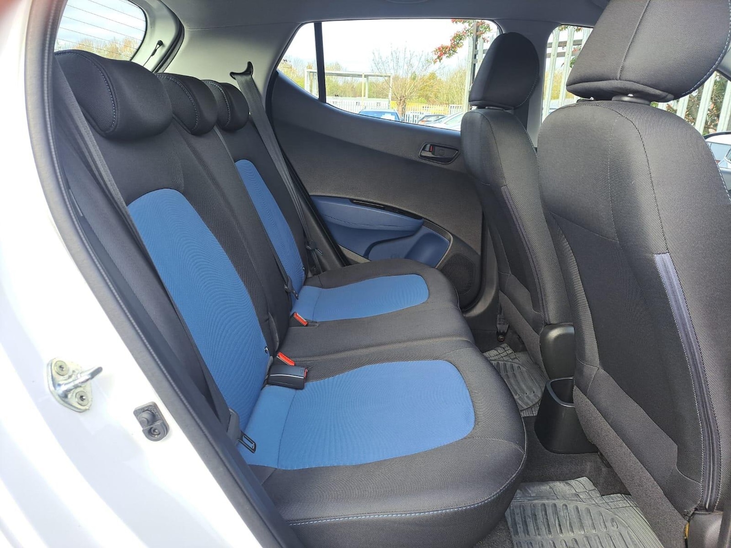 Used Hyundai i10 2015 for sale - 76634186: Photo 13