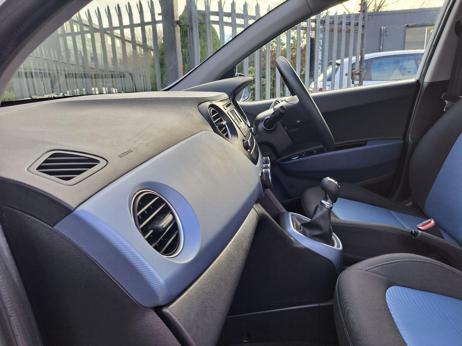 Used Hyundai i10 2015 for sale - 76634186: Photo 16