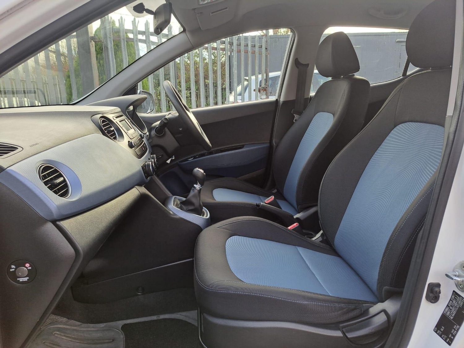 Used Hyundai i10 2015 for sale - 76634186: Photo 18