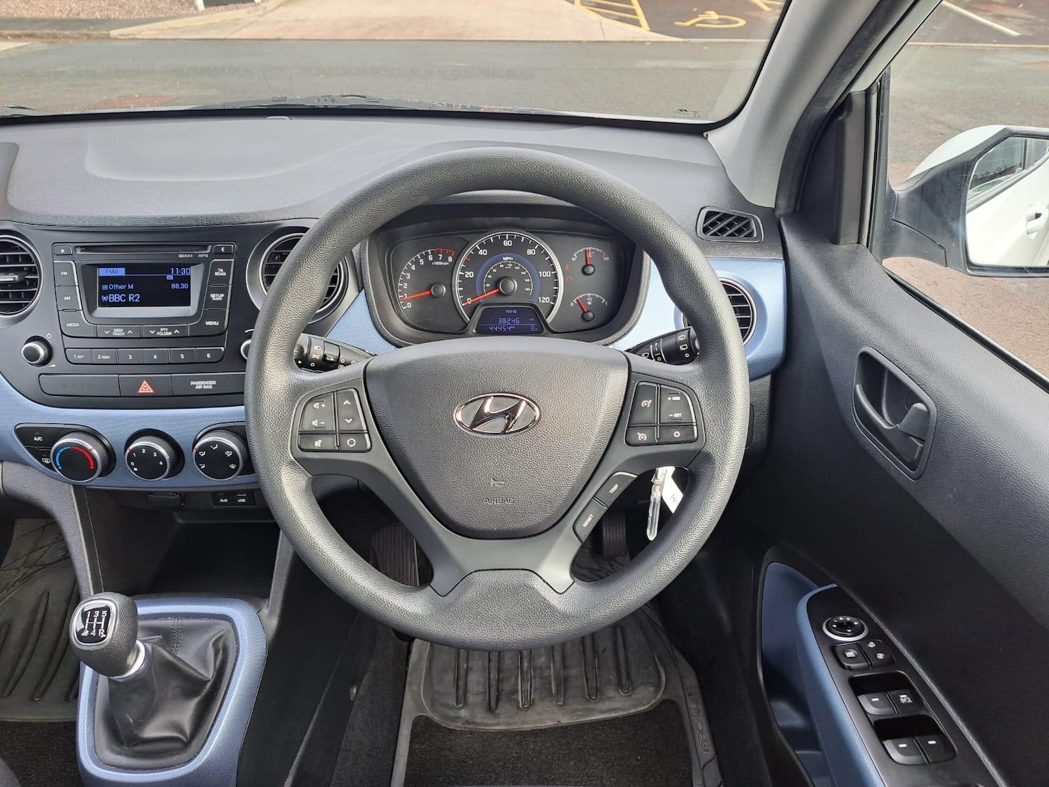 Used Hyundai i10 2015 for sale - 76634186: Photo 23