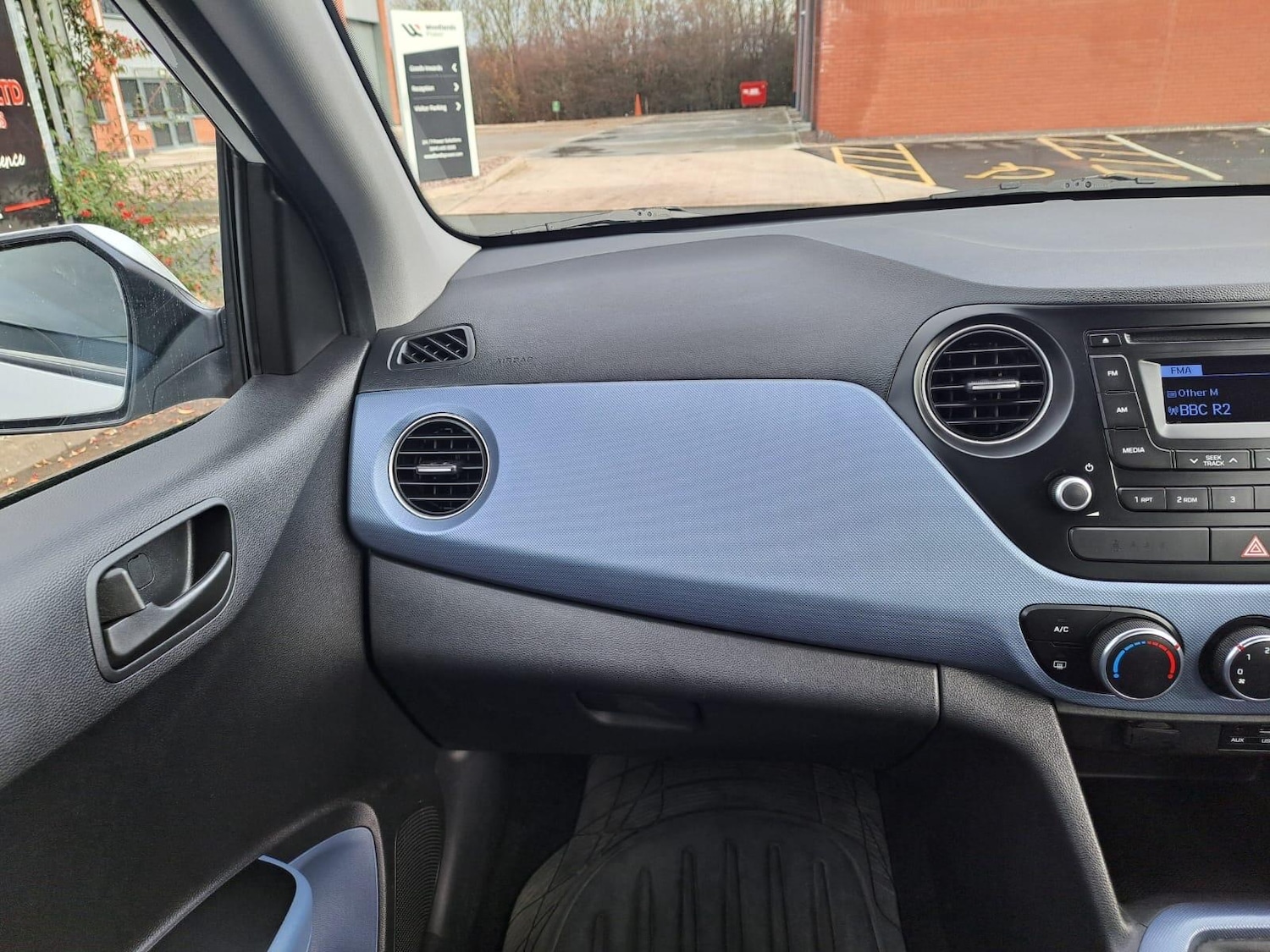 Used Hyundai i10 2015 for sale - 76634186: Photo 24