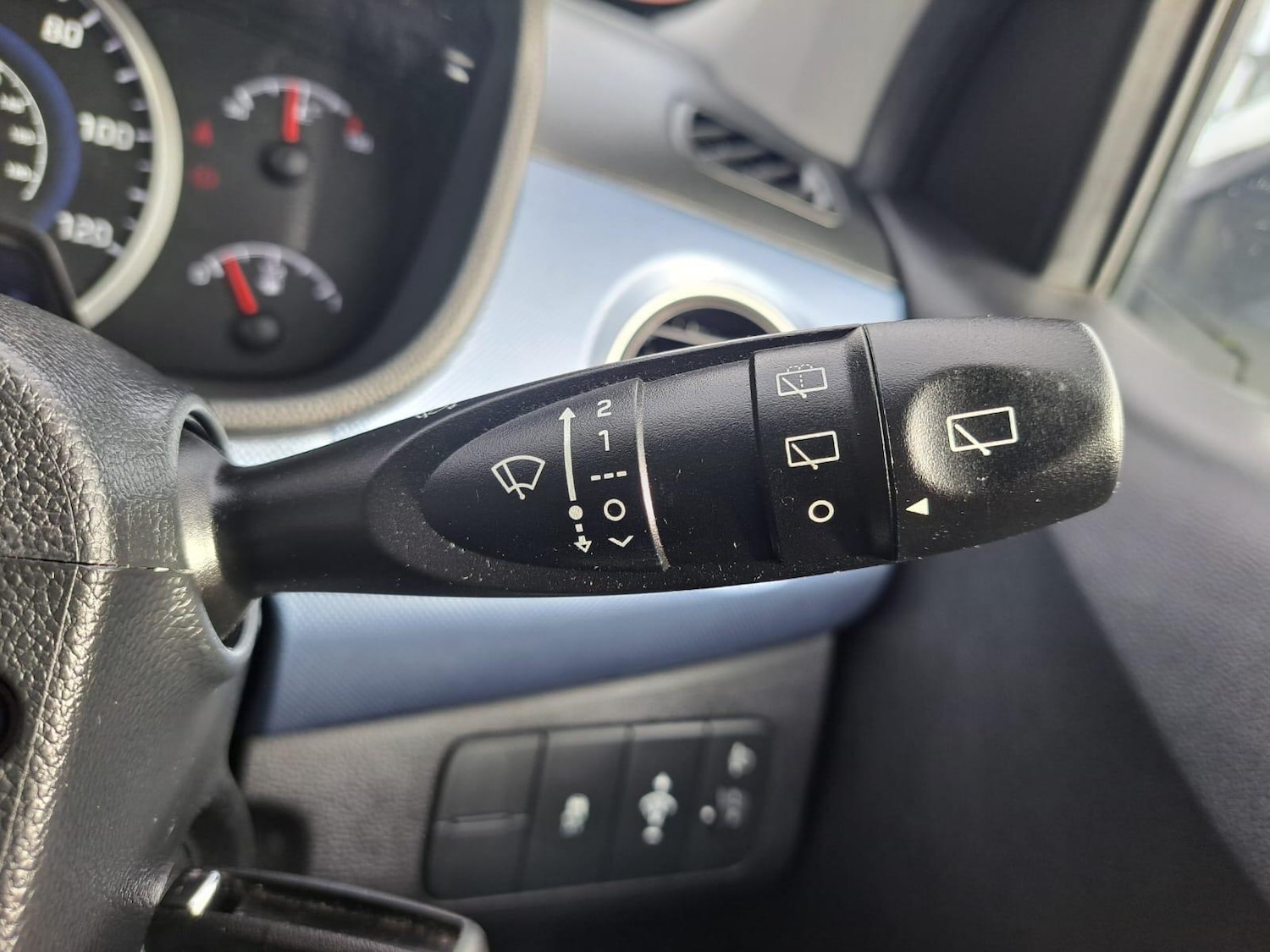 Used Hyundai i10 2015 for sale - 76634186: Photo 29