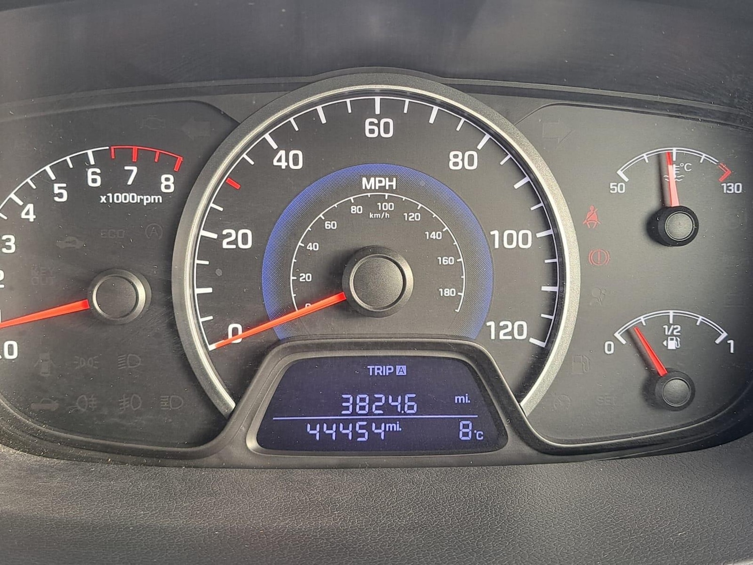 Used Hyundai i10 2015 for sale - 76634186: Photo 30