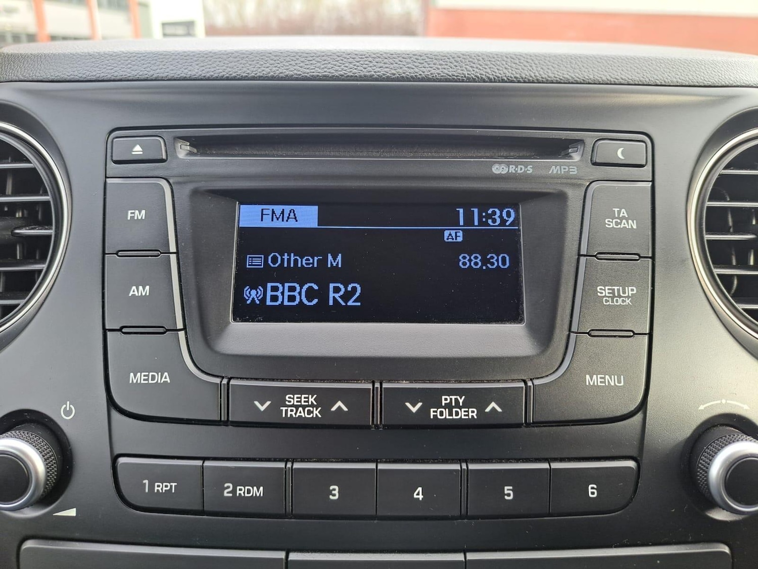 Used Hyundai i10 2015 for sale - 76634186: Photo 35