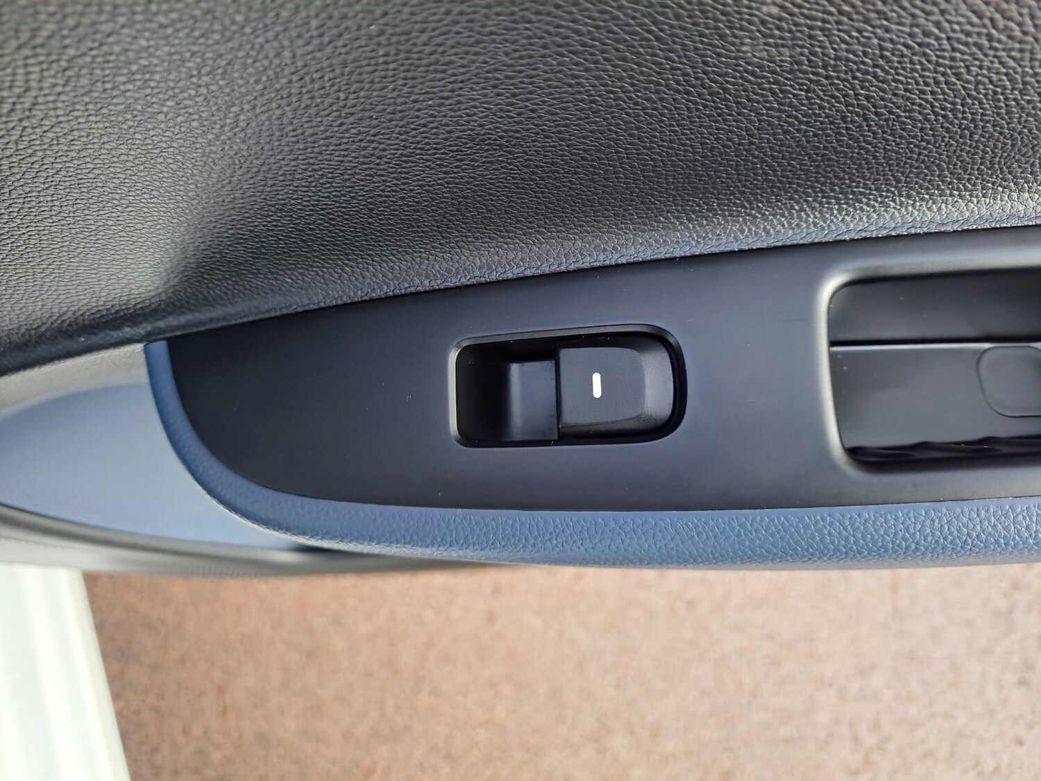 Used Hyundai i10 2015 for sale - 76634186: Photo 48