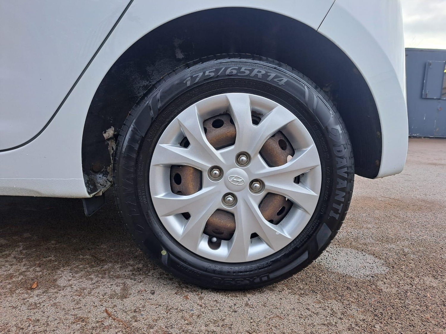 Used Hyundai i10 2015 for sale - 76634186: Photo 61