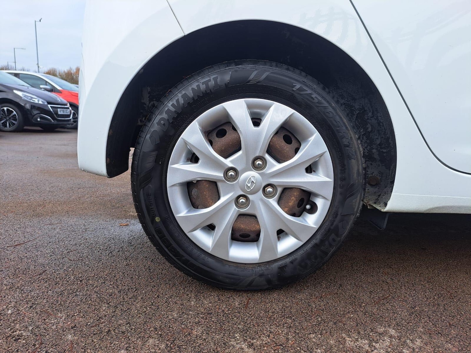 Used Hyundai i10 2015 for sale - 76634186: Photo 62