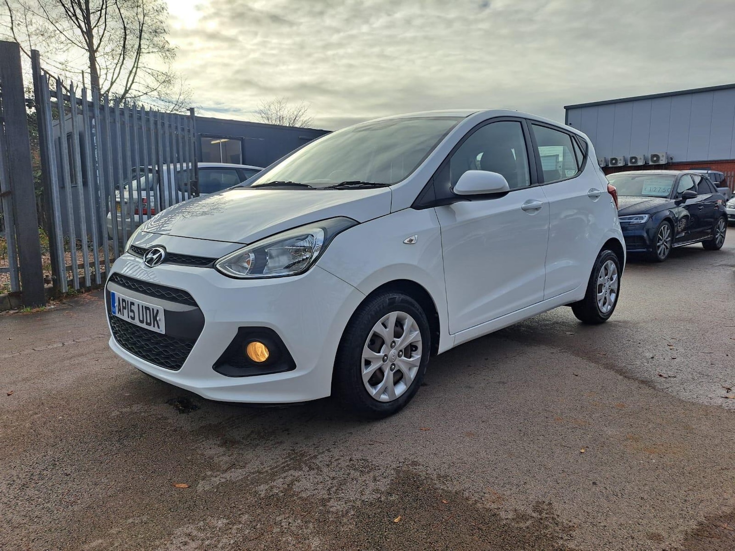 Used Hyundai i10 2015 for sale - 76634186: Photo 8