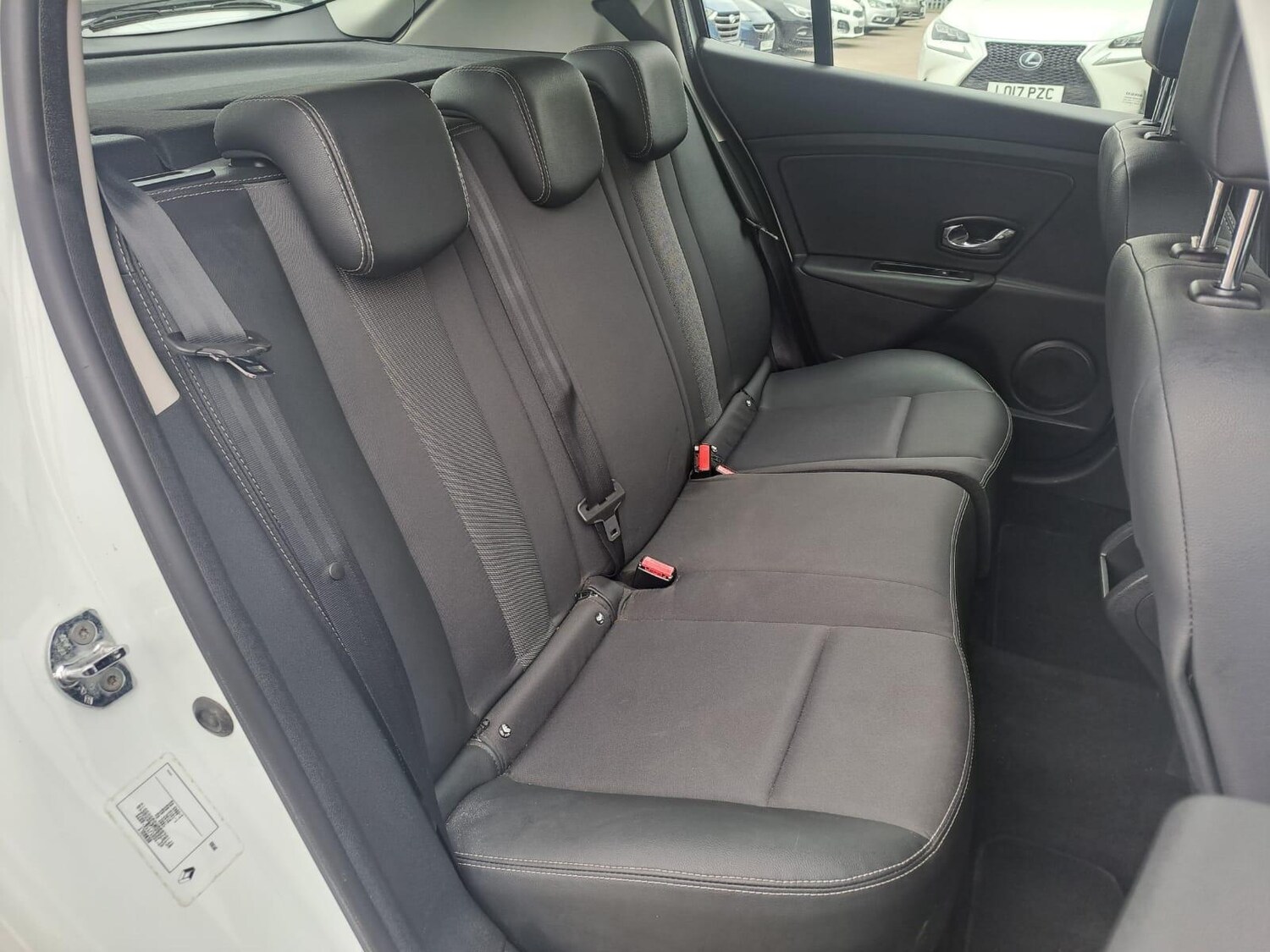 Used Renault Megane 2015 for sale - 76283305: Photo 13